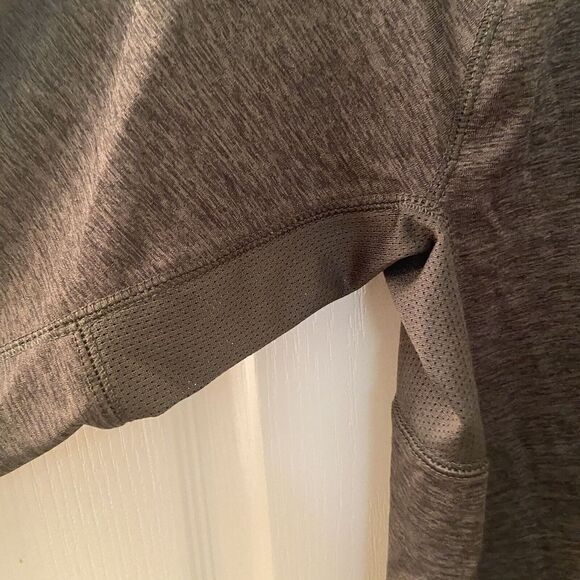 Carhartt Force Extremes Long Sleeve Performance T Shirt Kids Size Medium 10-12 - Picture 7 of 10